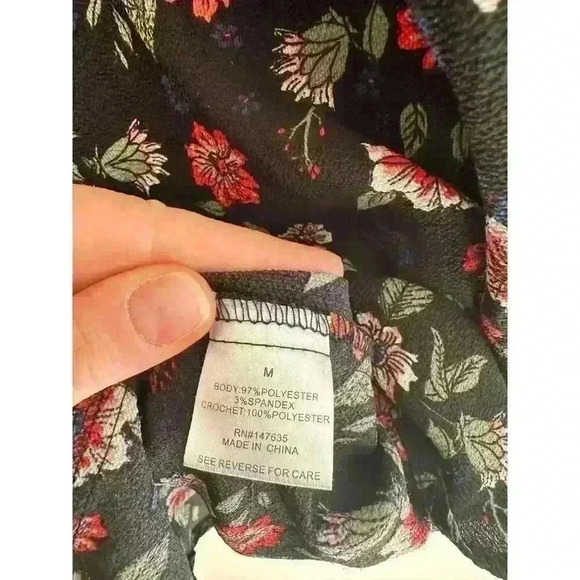 Free Generation Los Angeles Black Floral Crochet Boho Coquette Dress Size Medium - Picture 8 of 9